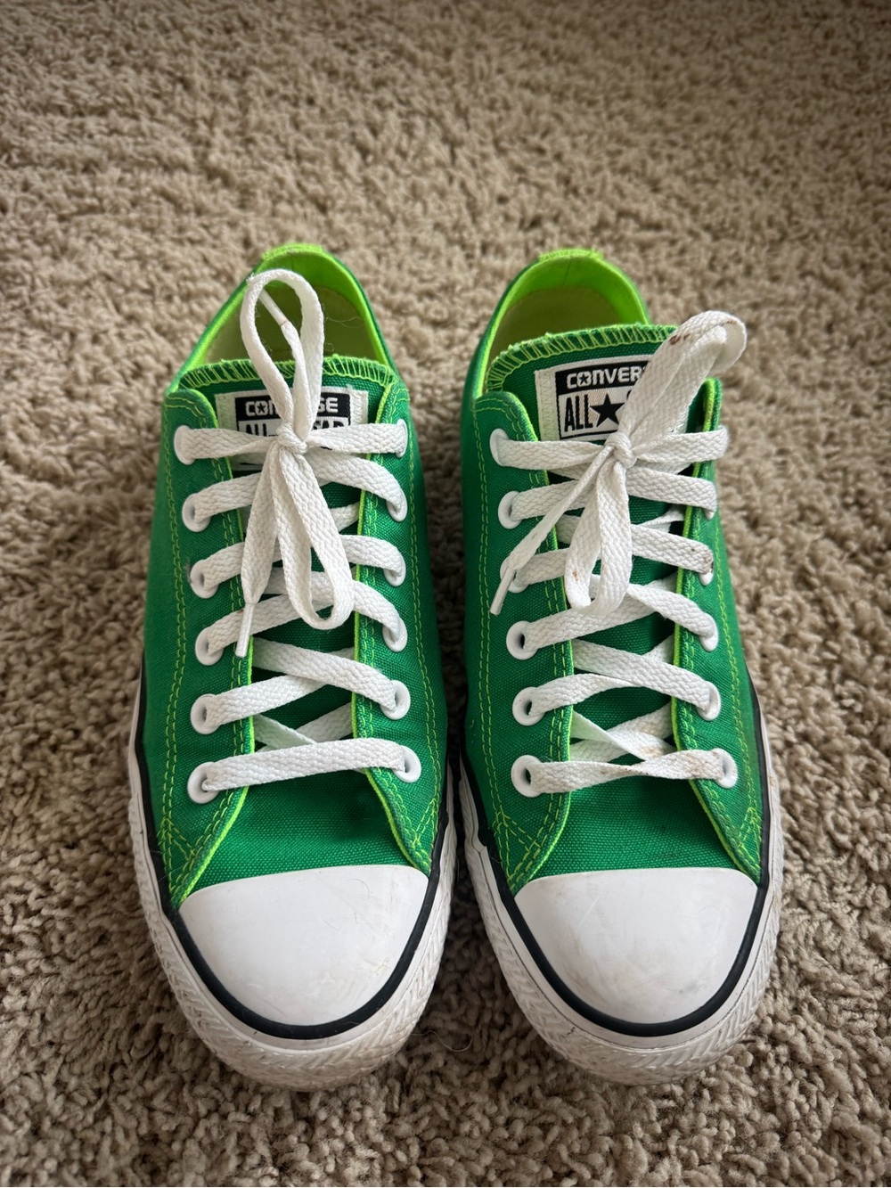 Converse Green Low-Top Canvas Sneakers with White Laces Women 8.5/Men 6.5 Limite